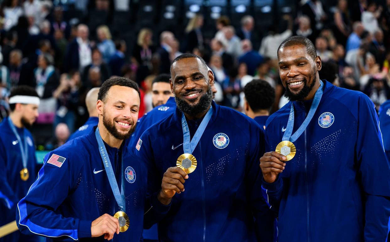 开云体育电脑版-NBA明星集结参加全明星赛，赛场燃爆(nba明星集结参加全明星赛,赛场燃爆的是谁)