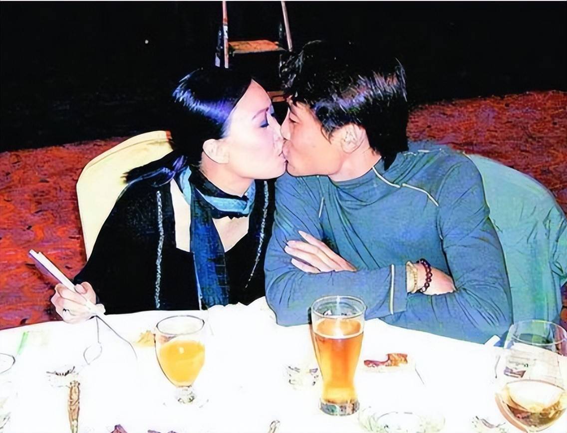 开云体育网页版-20年前，那个让那英甘愿“未婚生子”的前国脚高峰，如今过得怎样的简单介绍