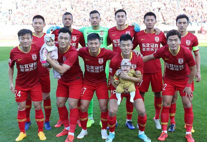包含今年中甲悬念拉满，黑马突围与豪强失速轮番上演的词条