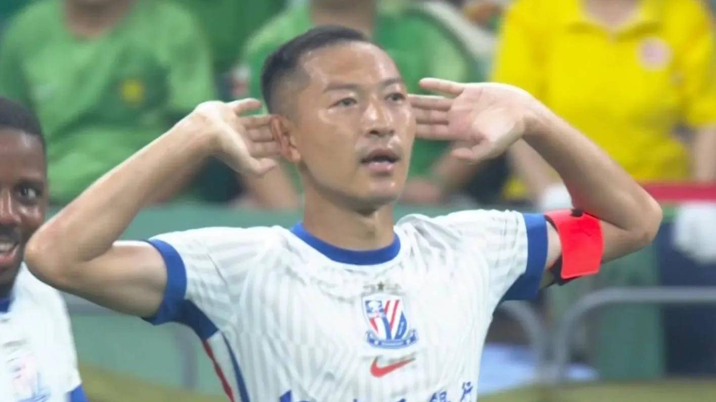 开云体育电脑版-乱！乱！中超：榜首再次易主，国安+海港均2-1逆转，申花跌至第2